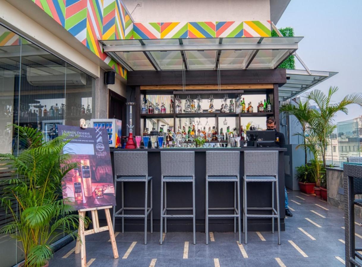 The Samilton Hotel Kolkata Bagian luar foto