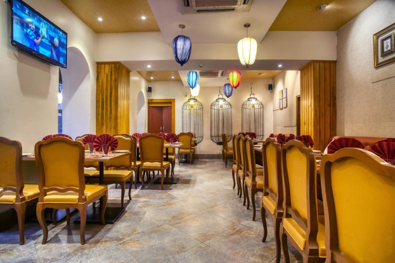 The Samilton Hotel Kolkata Bagian luar foto
