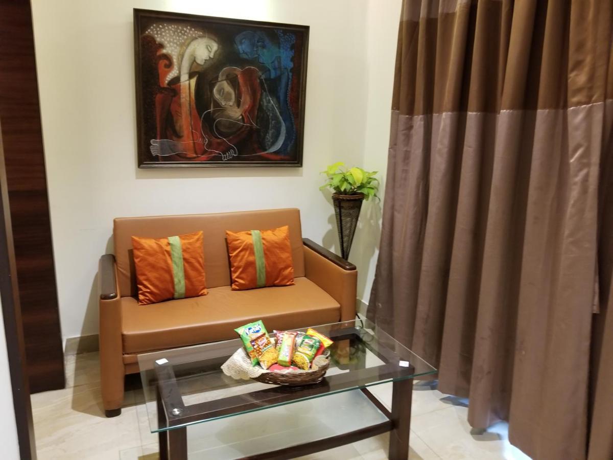 The Samilton Hotel Kolkata Bagian luar foto